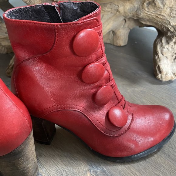 Miz Mooz Red Ankle Boot Barcelona Collection Size 7 (37.5) - Picture 9 of 13